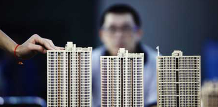 百公里內(nèi)，房價一邊暴漲一邊下跌