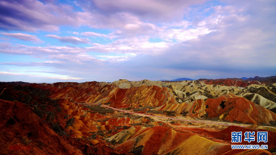 絲綢之路上的絢爛奇觀——甘肅張掖丹霞地貌