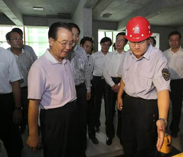 溫家寶:投入市場、群眾滿意是衡量保障性安居工程進展好壞最重要的標(biāo)準