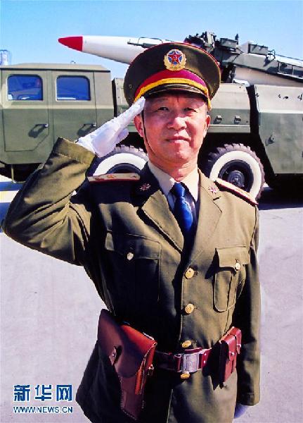 （建軍90周年·英雄·圖文互動）（1）將生命鐫刻在導彈陣地——記原第二炮兵某基地司令員楊業功