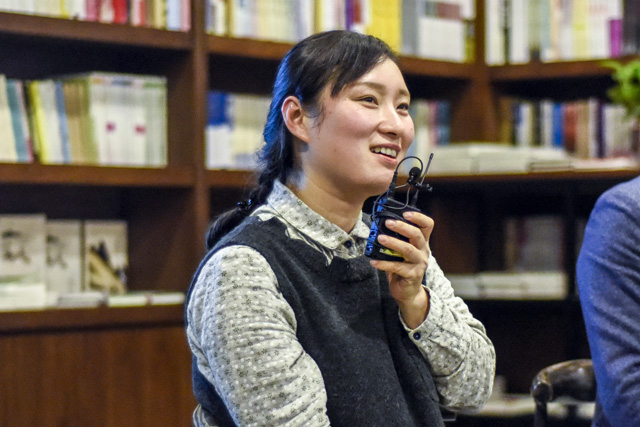 申彬：在清華的學習，讓我拓寬了許多思路，我想在山水和其他物象中嘗試去用我們工藝來表現(xiàn)，希望今后能給觀者帶來一些新的感受。