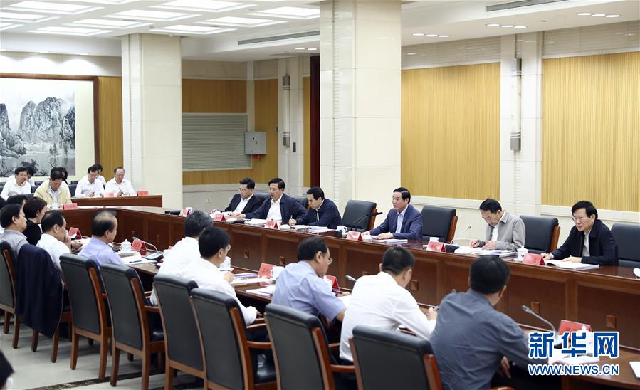 9月21日，中宣部在北京召開中央媒體駐外機(jī)構(gòu)外宣工作座談會(huì)。中共中央政治局委員、中央書記處書記、中宣部部長劉奇葆出席座談會(huì)并講話。新華社記者 謝環(huán)馳 攝 