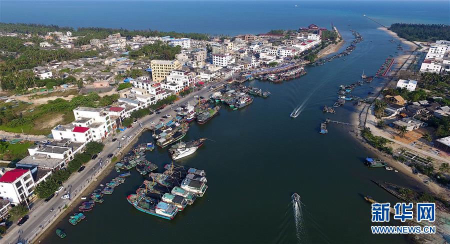 （新華全媒頭條·潮起海之南·圖文互動(dòng)）（10）在偉大復(fù)興新征程上揚(yáng)帆遠(yuǎn)航——從海南建省辦特區(qū)看中國改革開放40年