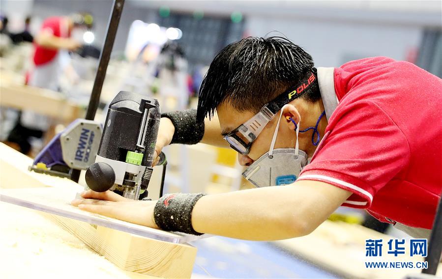 （新華全媒頭條·圖文互動）（5）上下合力，聚力破障，開辟“大國工匠”建設新格局