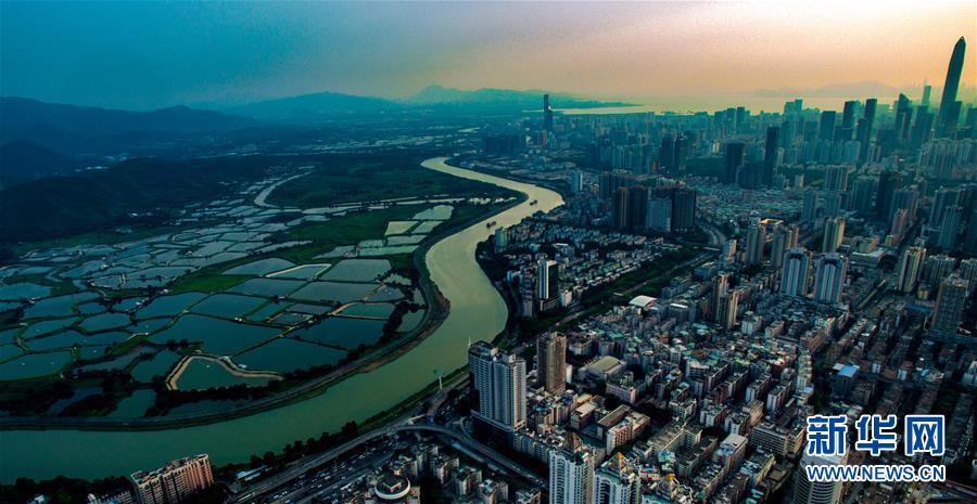 （新華全媒頭條·圖文互動）（13）開創融合新格局　探索發展新路徑——推進粵港澳大灣區建設一年間