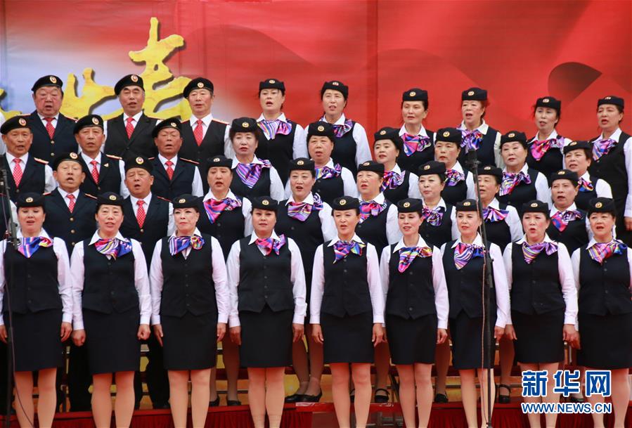 (在習近平新時代中國特色社會主義思想指引下——新時代新作為新篇章·圖文互動)(3)歡樂的“精氣神兒”從哪來?——“東北小延安”用“文化密鑰”解鎖基層治理