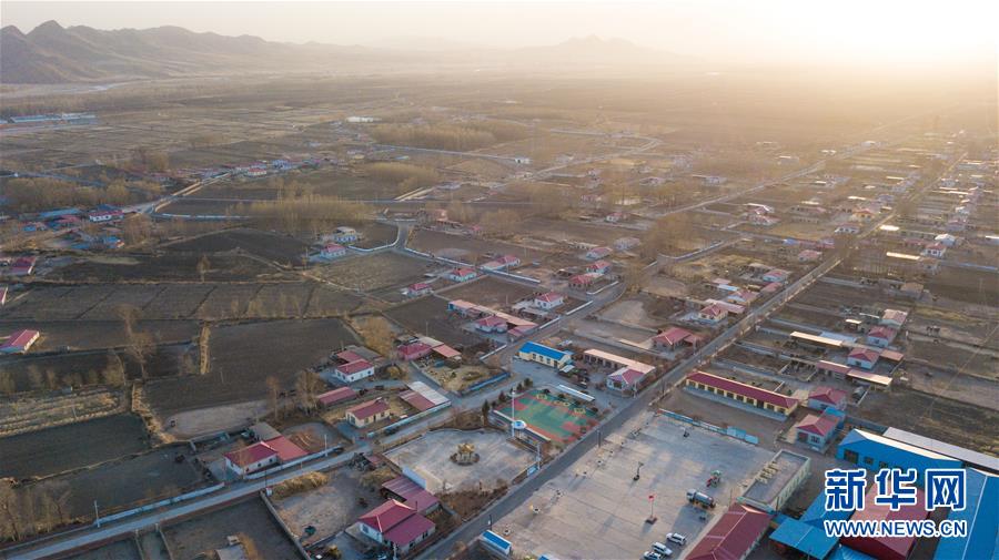 （壯麗70年&middot;奮斗新時(shí)代&middot;圖文互動(dòng)）（4）情同一家，守望相助，共奔小康&mdash;&mdash;內(nèi)蒙古興安盟巴彥敖包嘎查民族團(tuán)結(jié)見聞