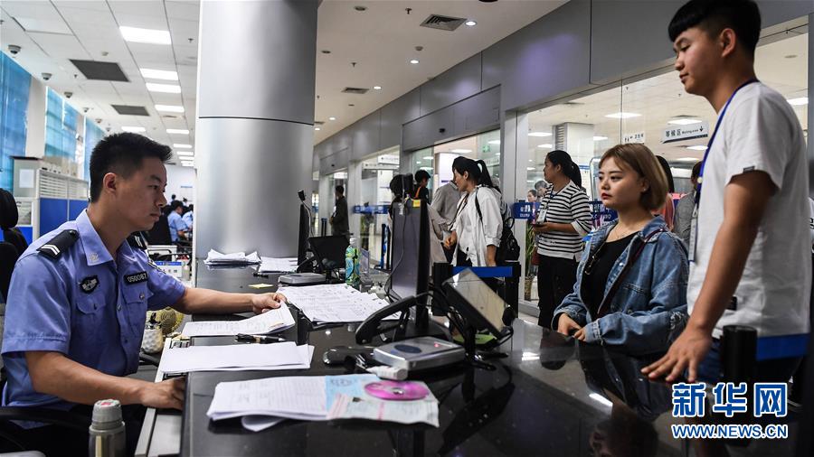 （壯麗70年 奮斗新時代——推動高質(zhì)量發(fā)展調(diào)研行·圖文互動）（5）近海能看鯨魚白海豚，廣西這片濱海旅游勝地啥來頭？