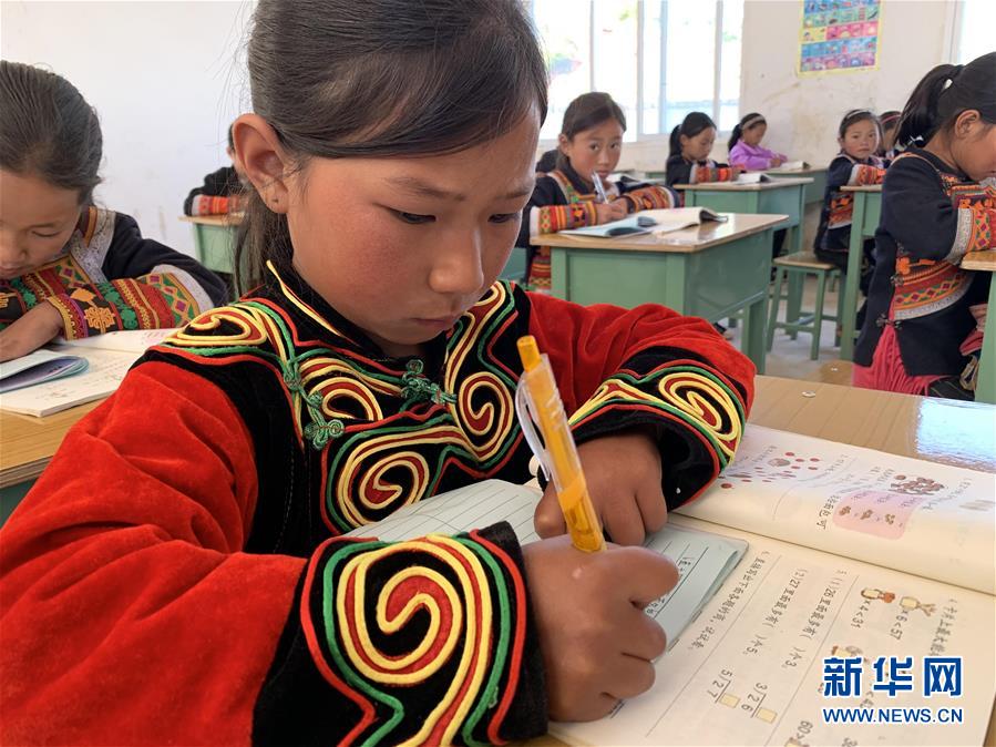 (新華全媒頭條·圖文互動)(3)讓各民族手足相親守望相助——以習近平同志為核心的黨中央關心少數(shù)民族和民族工作紀實