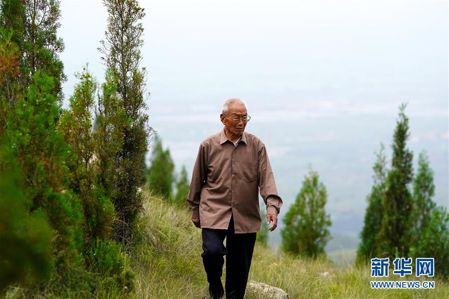 (圖文互動(dòng))(1)“退休20年,咱就干了這么一件事”——記山西水利廳退休干部高文毓的“綠山夢(mèng)”