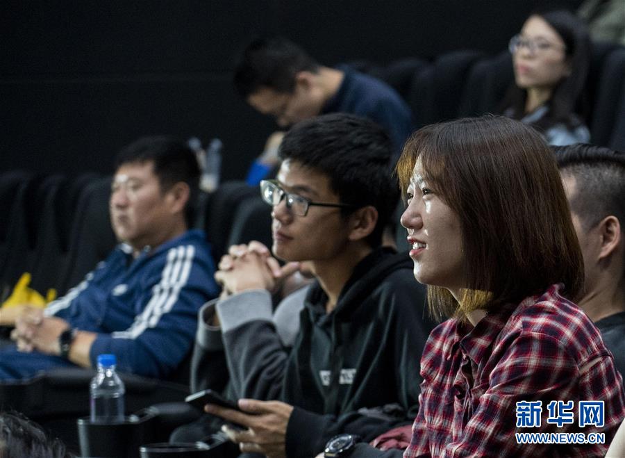 (圖文互動)(12)“在內(nèi)地求學(xué)工作,和祖國共同成長”——在京香港青年分享“追夢”故事