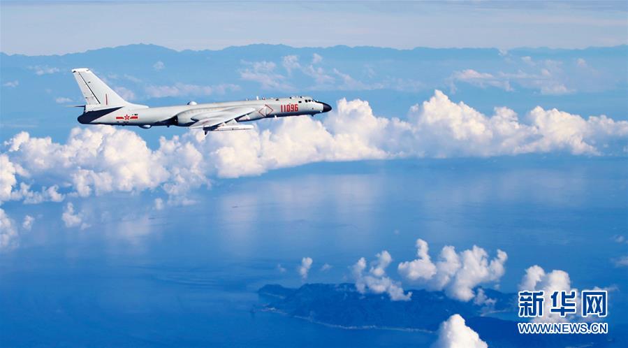 （新華全媒頭條·人民空軍70年·圖文互動）（7）陽光照耀奮飛的航程——黨中央、中央軍委和習主席關心人民空軍建設發展紀實