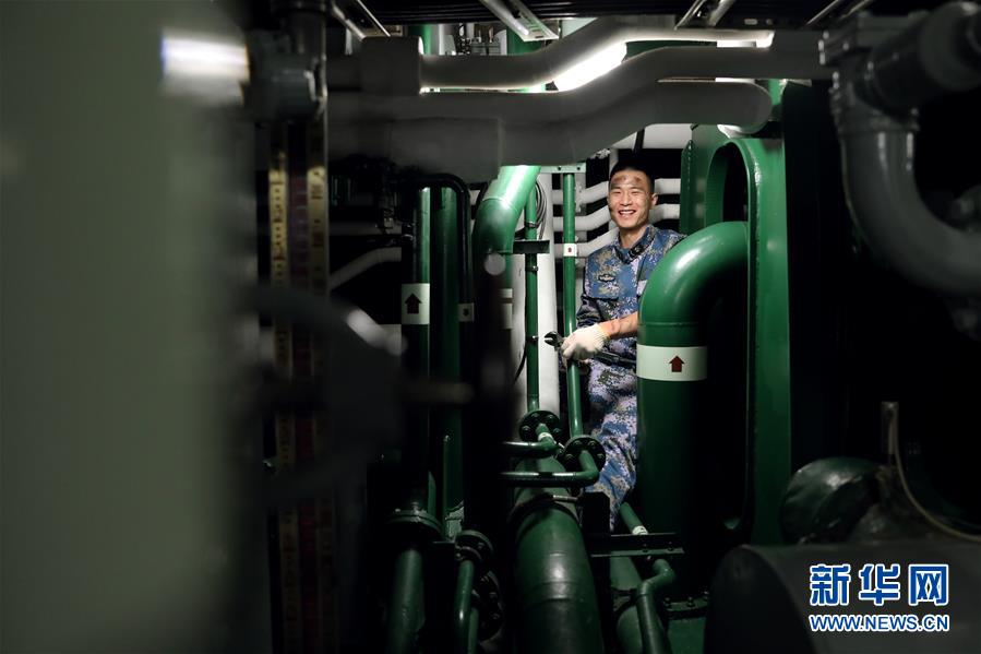 （新春走基層·圖文互動）（5）“我們的目標在視距之外，征途是星辰大海”——夜探國產(chǎn)首艘萬噸級驅(qū)逐艦南昌艦