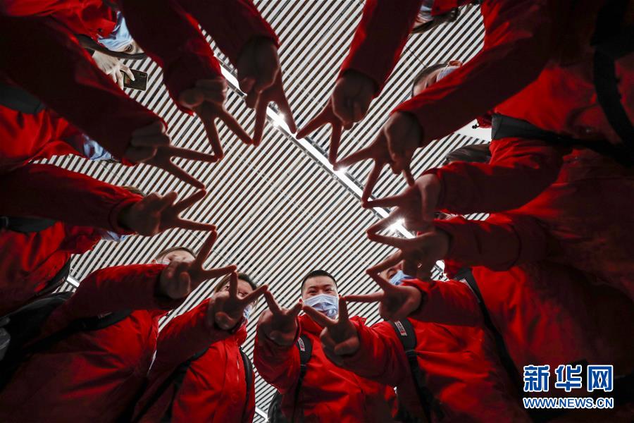 (聚焦疫情防控·對口支援19省份在奮戰·圖文互動)(4)“當我們摘下口罩,看到彼此勝利的微笑”——重慶對口支援孝感市抗擊疫情紀實