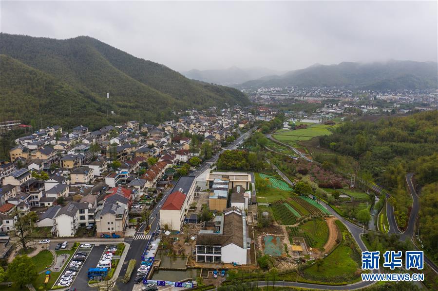(在習(xí)近平新時(shí)代中國(guó)特色社會(huì)主義思想指引下——新時(shí)代新作為新篇章·習(xí)近平總書記關(guān)切事·圖文互動(dòng))(1)在“浙”里看見美麗中國(guó)