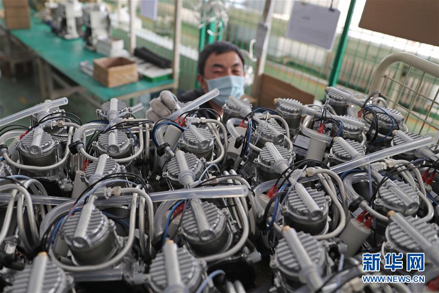 （聚焦疫情防控·圖文互動）（10）團結起來！我們萬眾一心！——中國抗疫人民力量的生動實踐