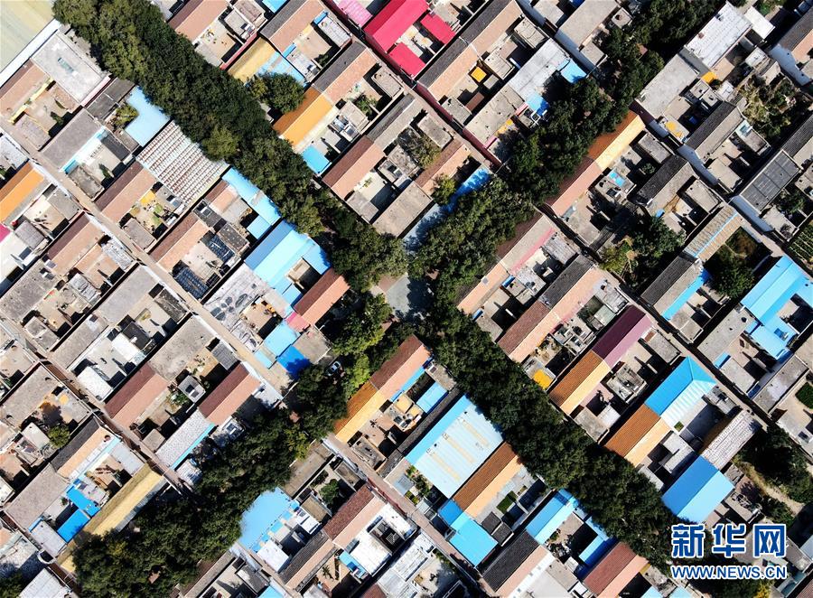 (全面建成小康社會(huì)“百城千縣萬村調(diào)研行”·圖文互動(dòng))(2)河北周窩:“音樂小鎮(zhèn)”奏響鄉(xiāng)村振興協(xié)奏曲