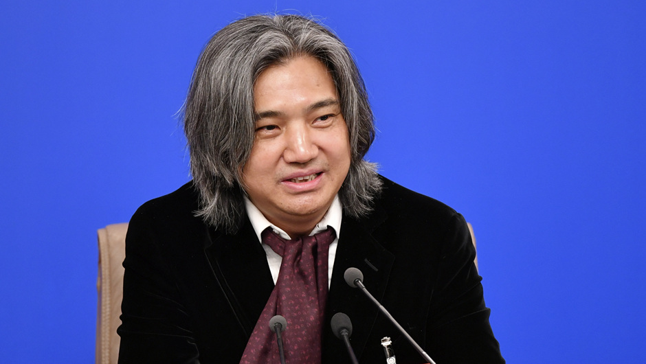 全國政協常委、文化文史和學習委員會委員，中國美術館館長，中國美術家協會副主席 吳為山