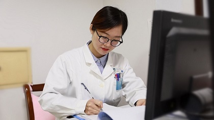 有才！這位女醫生自創說唱視頻，讓科普更“接地氣”