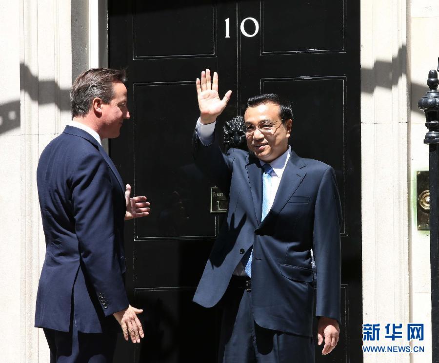 6月17日，中國國務院總理李克強在倫敦唐寧街10號首相府同英國首相卡梅倫舉行中英總理年度會晤。新華社記者 龐興雷 攝