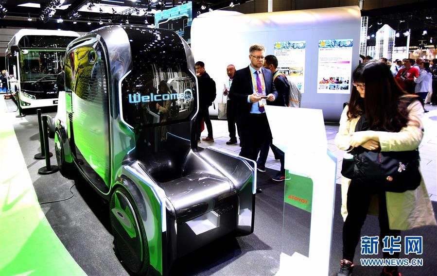 （聚焦進(jìn)口博覽會(huì)）（9）走進(jìn)首屆進(jìn)博會(huì)汽車(chē)展