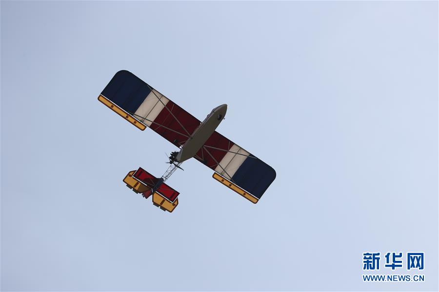 (國際·圖文互動)(5)飛行愛好者“打卡”地——探訪朝鮮美林航空俱樂部