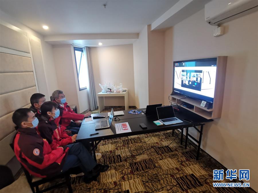 （國(guó)際）（1）中國(guó)醫(yī)療專家組與秘魯華僑華人交流新冠防疫知識(shí)